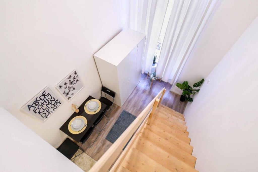 1 Bedroom Flat In Nyar Str., Central Budapest Exterior photo